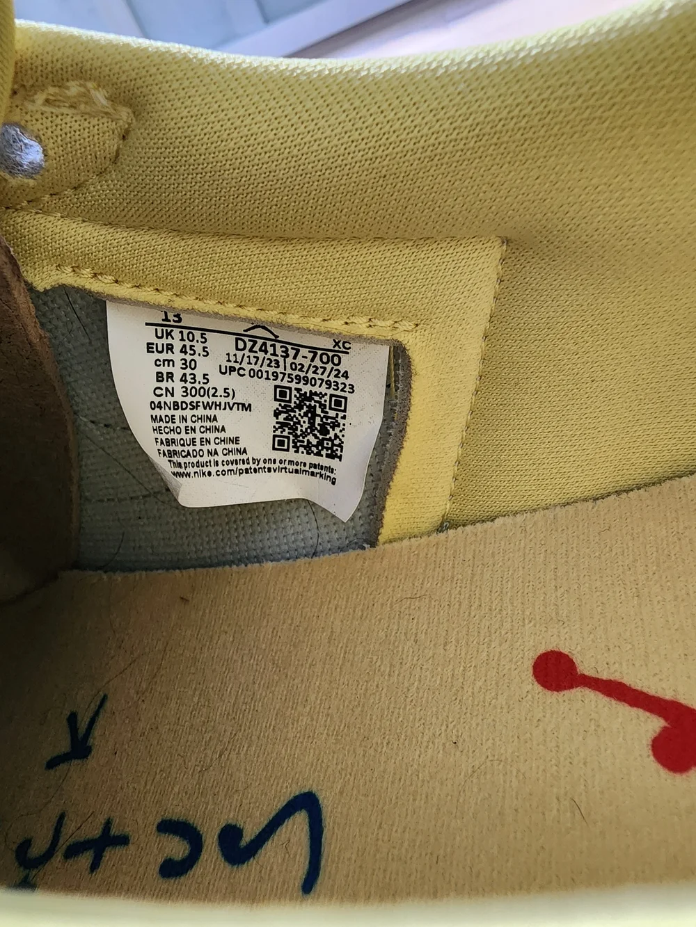 Travis Scott Canary Jordan 1 Lows